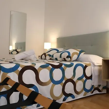 Cms Center Penthouse With Sunny Terrace & Parking Apartment *